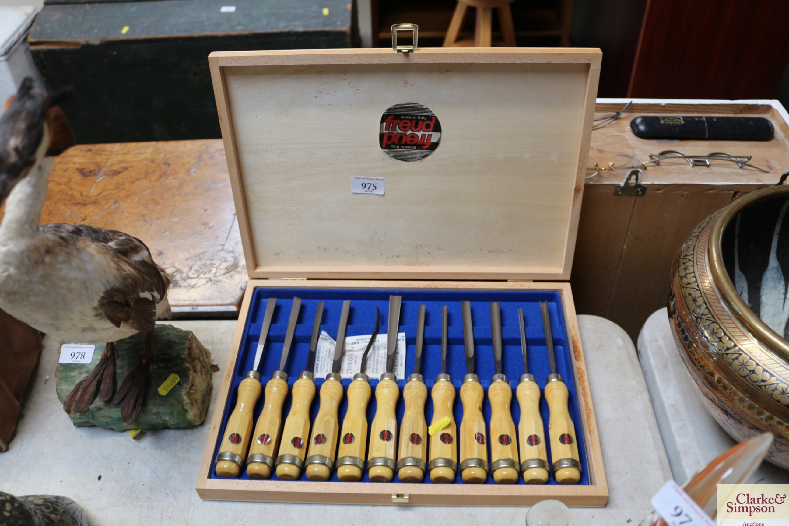 A Freud Italian chisel set in fitted case