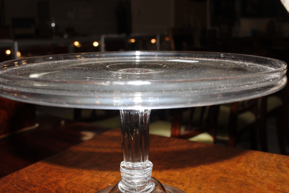 A good quality antique glass jelly stand, having circular dish top, raised on a fluted column on - Image 4 of 7