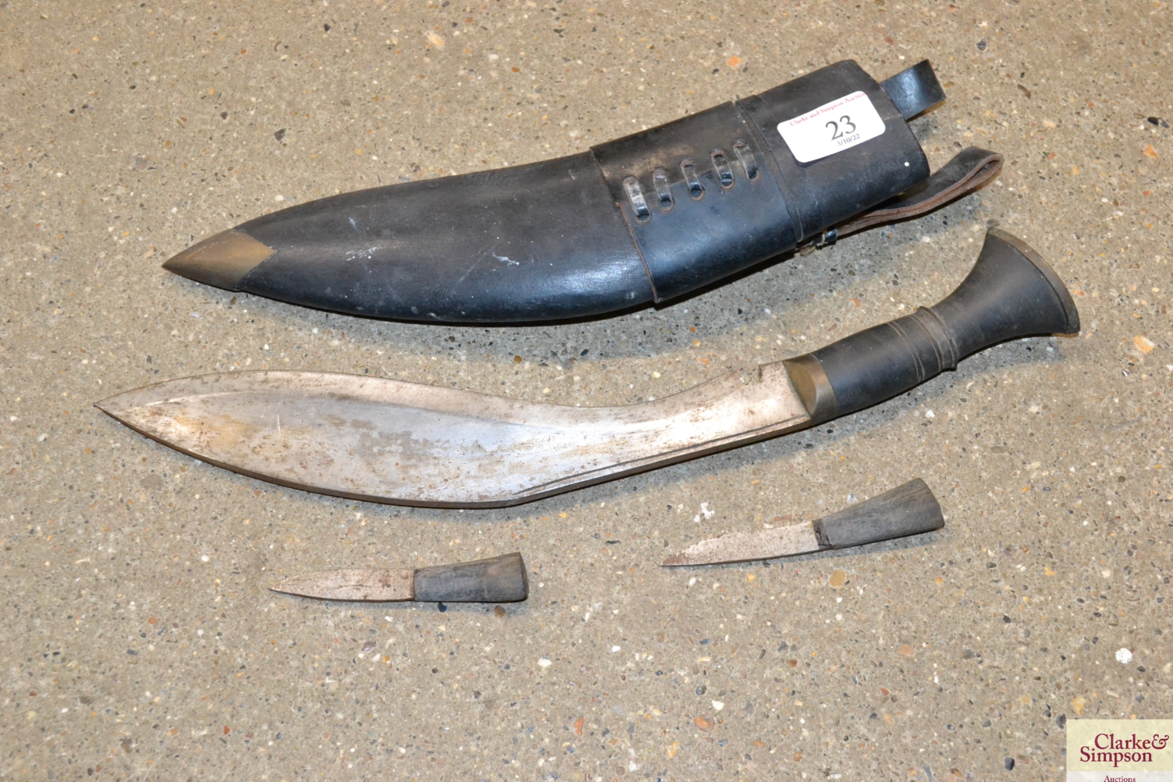 An Ethnic tomahawk; a Kukri knife and a Marlin bill - Image 6 of 6