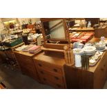 An Edwardian satin walnut dressing table fitted th