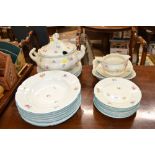 A quantity of "Avignon" pattern dinnerware