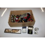 A box of miscellaneous costume jewellery