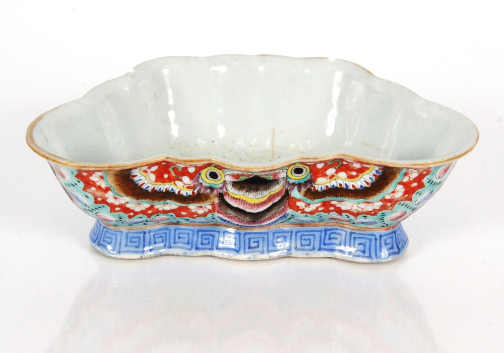 A Chinese famille rose bowl, 29cm dia.; and a Chinese kidney shaped pedestal dish decorated brightly - Image 2 of 3