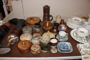A collection of Studio Pottery to include small po
