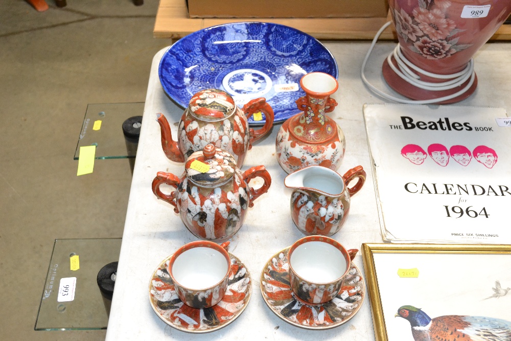 A collection of Oriental satsuma type teaware, sim