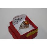 A Sterling silver and amber set ring size O/P