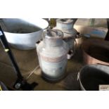 A galvanised milk churn with lid (170)