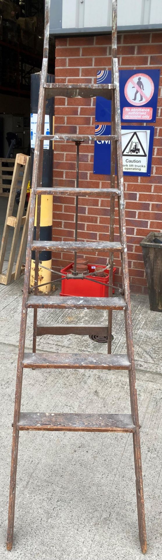 Wooden 7 rung vintage step ladder - Image 2 of 2