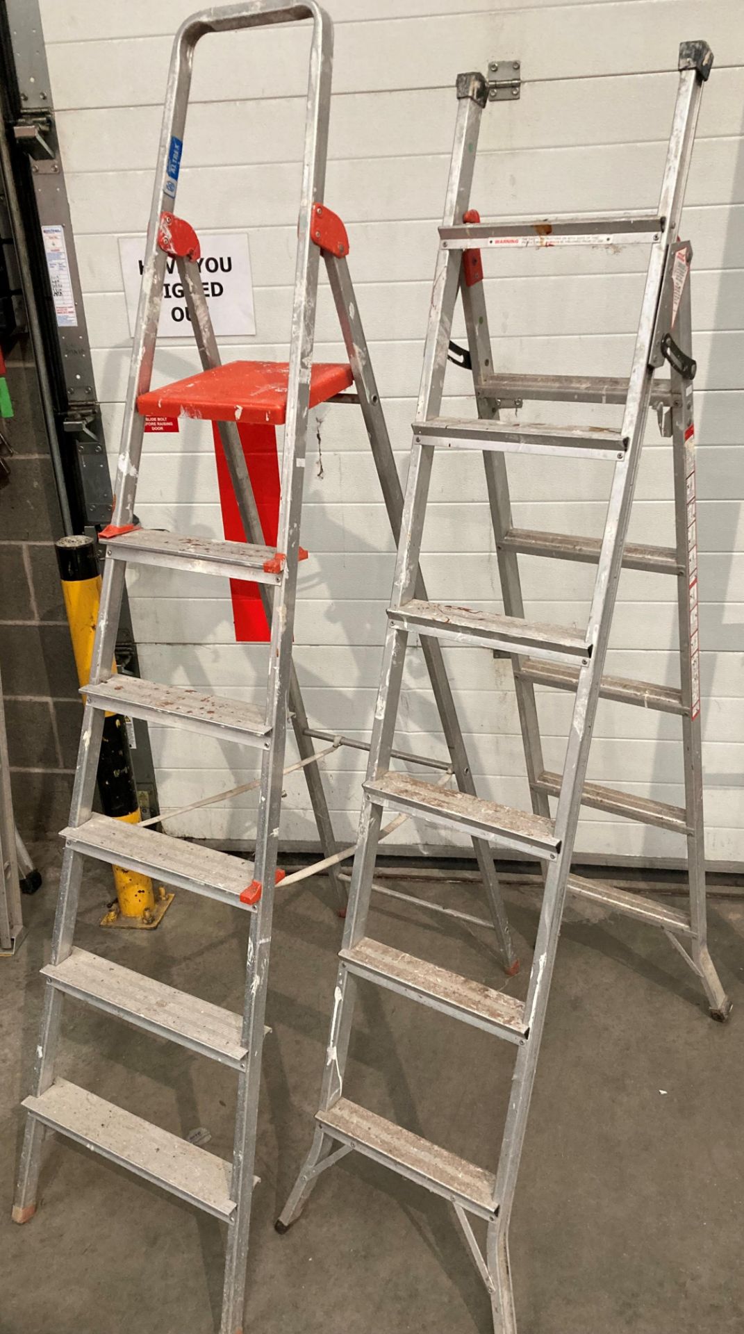 Aluminium 3 way safety ladder and a 5 step aluminium step ladder (2)