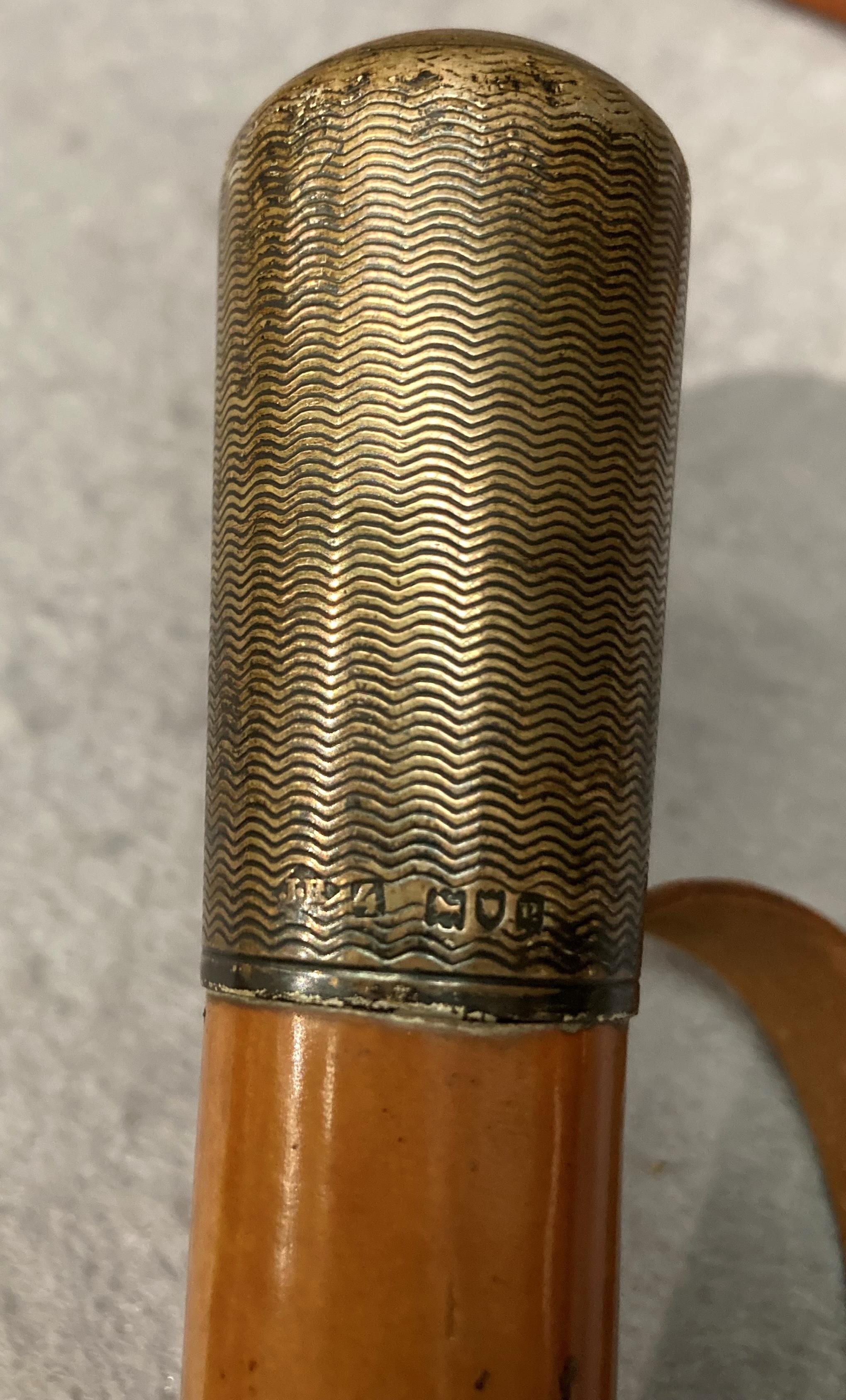 A wood swagger stick with silver coloured handle inscribed 'Inns of Court O.T. - Image 3 of 4