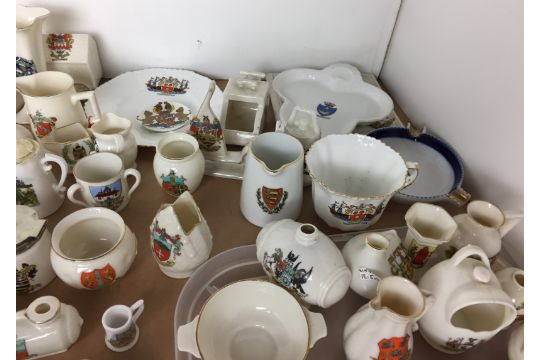 Remaining contents to rack - over one hundred pieces of crested china, - Image 4 of 12