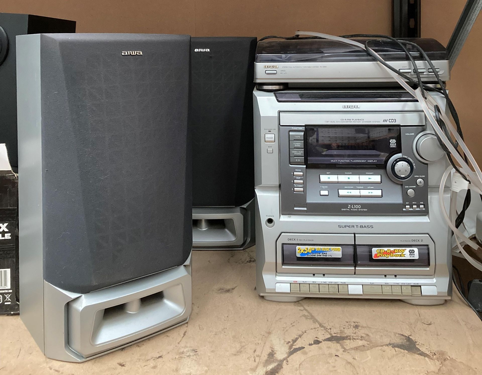 Aiwa Z-L100 digital audio system and speakers