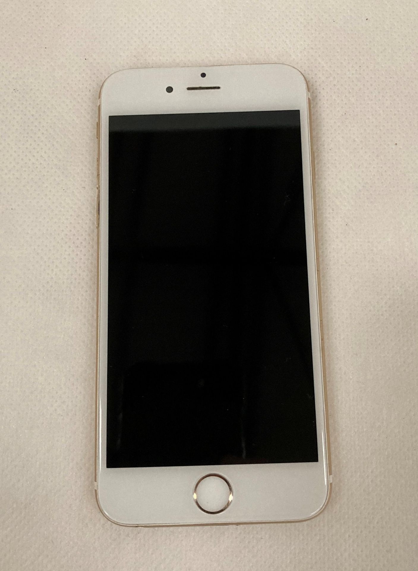 iPhone 6 model: A1586 - white and rose gold - few small marks to rear of case - phone has been