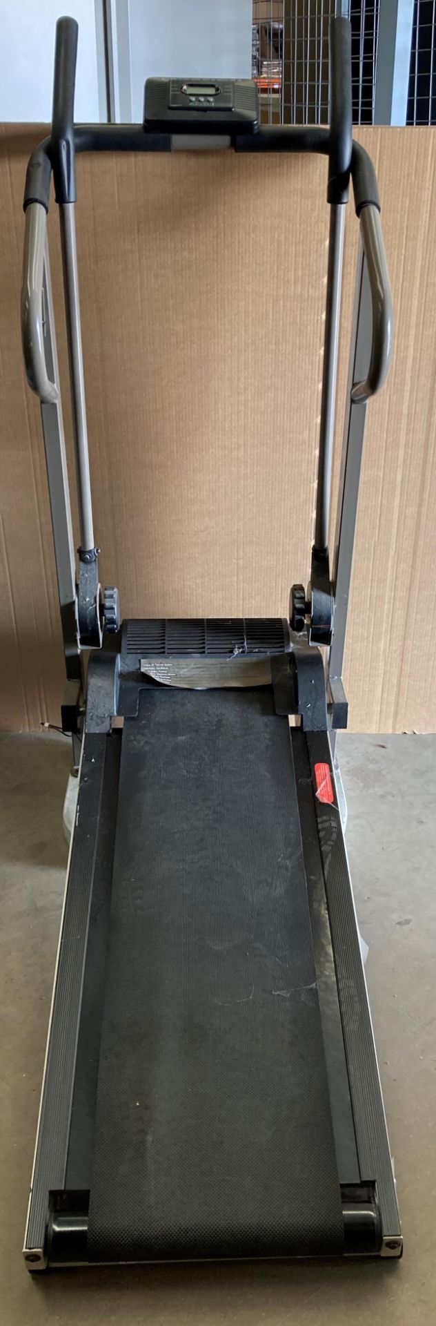 Air Trac Dual-Action Air Resistance treadmill with digital readout (no batteries)