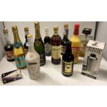 11 x assorted bottles of spirits and liqueurs including Advocat, Disaronno, Black Isle,
