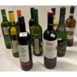 10 x 75cl bottles of assorted white and red wines including Gallo Summer Red, Orvieto Classico,