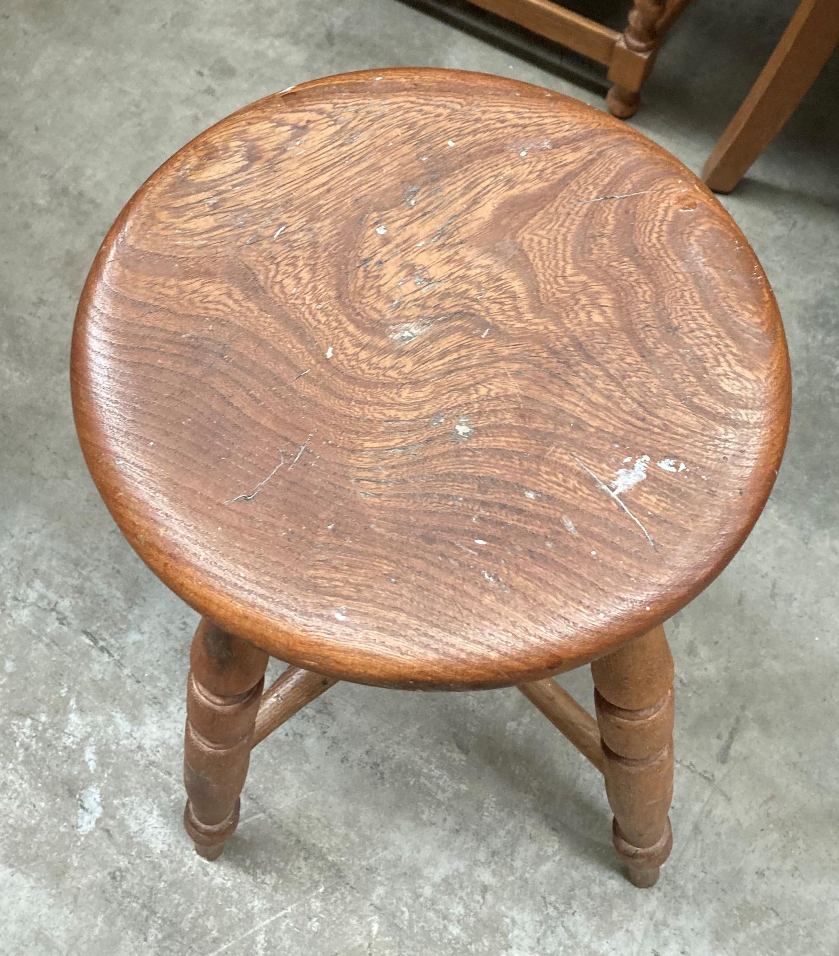 A country elm stool - Image 3 of 3