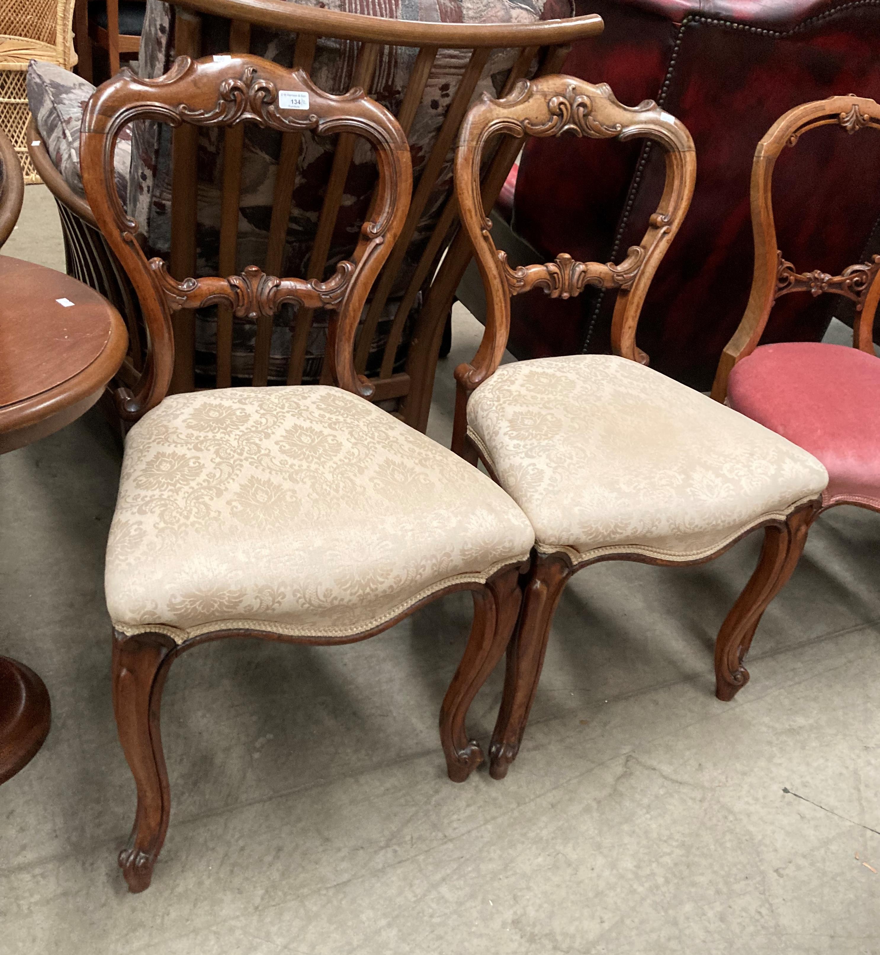 A pair of Victorian mahogany balloon back dining chairs with light brown patterned seats - Image 2 of 2