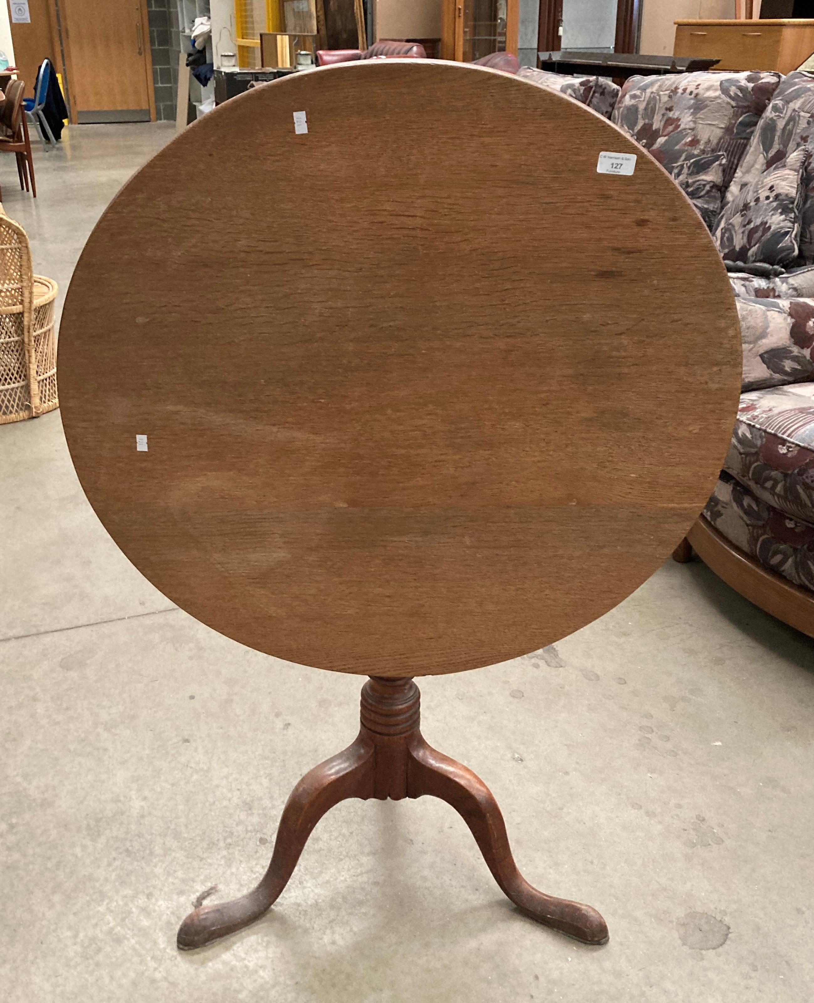 A George III oak tilt top tripod table with circular top 78cm diameter - Image 3 of 4