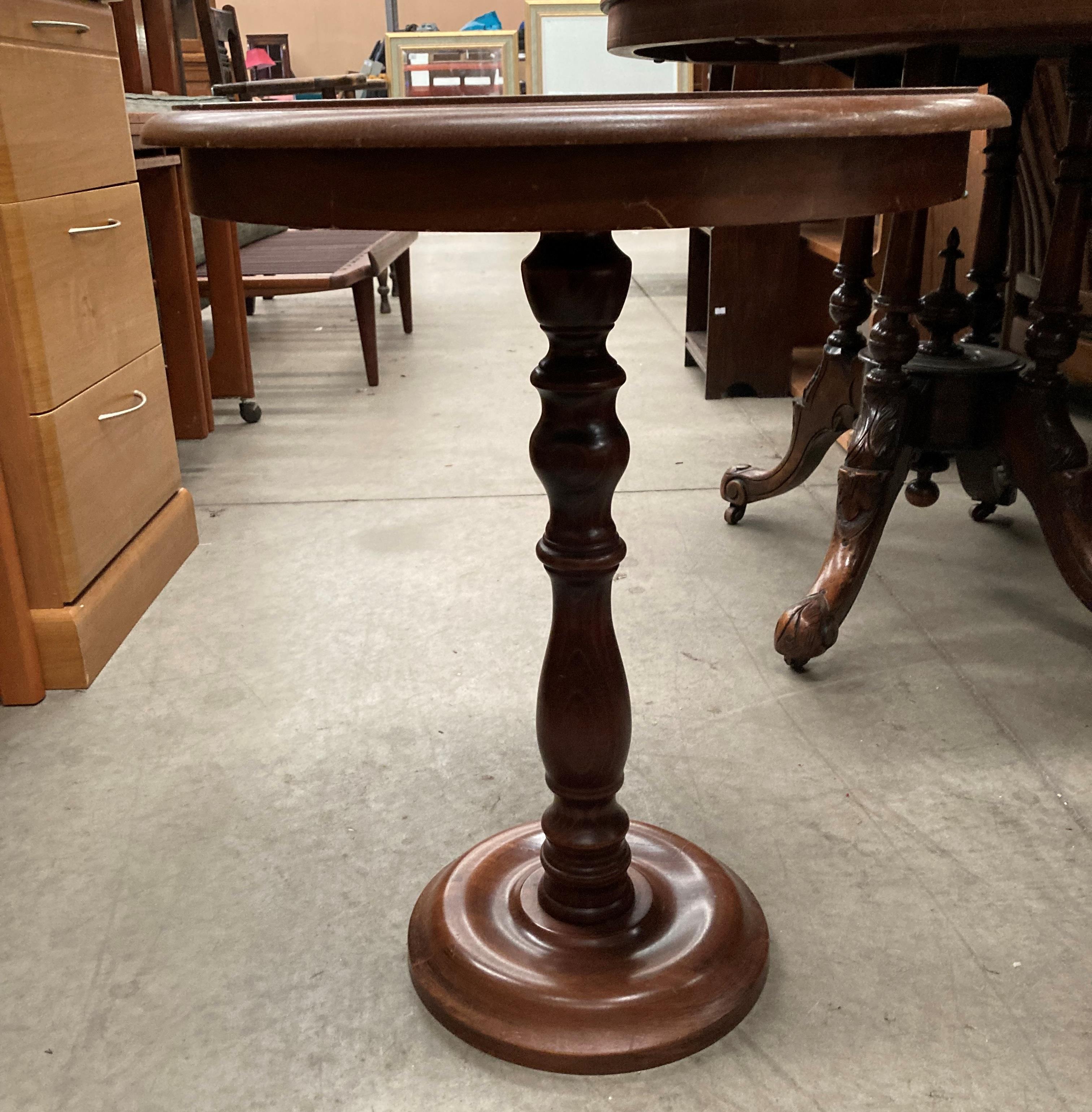 A mahogany circular side table on centre column support 50cm diameter - scratched to top - Image 3 of 3