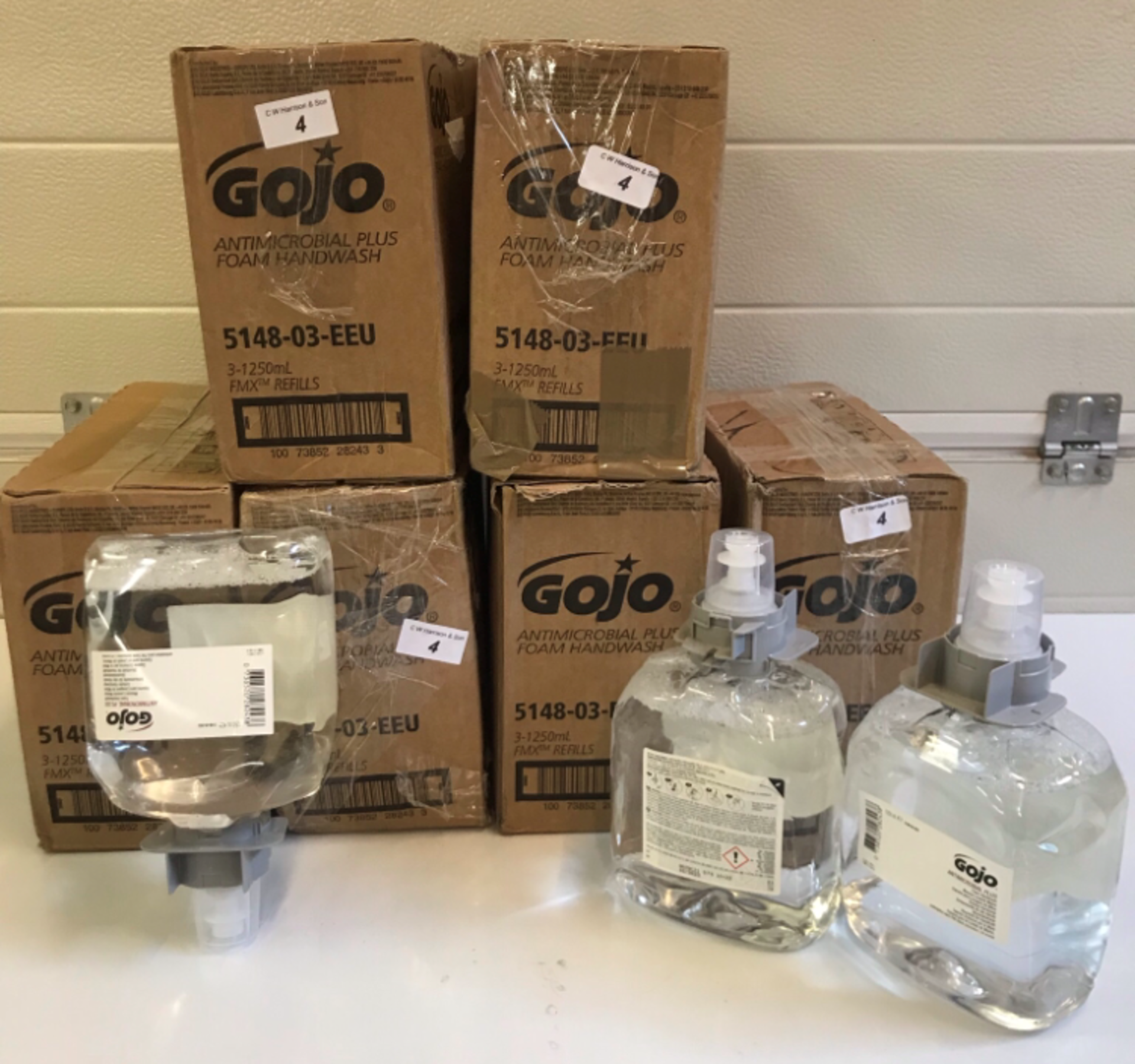 7 boxes of 3 x 1250ml GoJo Antimicrobial Plus foam handwash refill for FMX-12 dispenser - exp