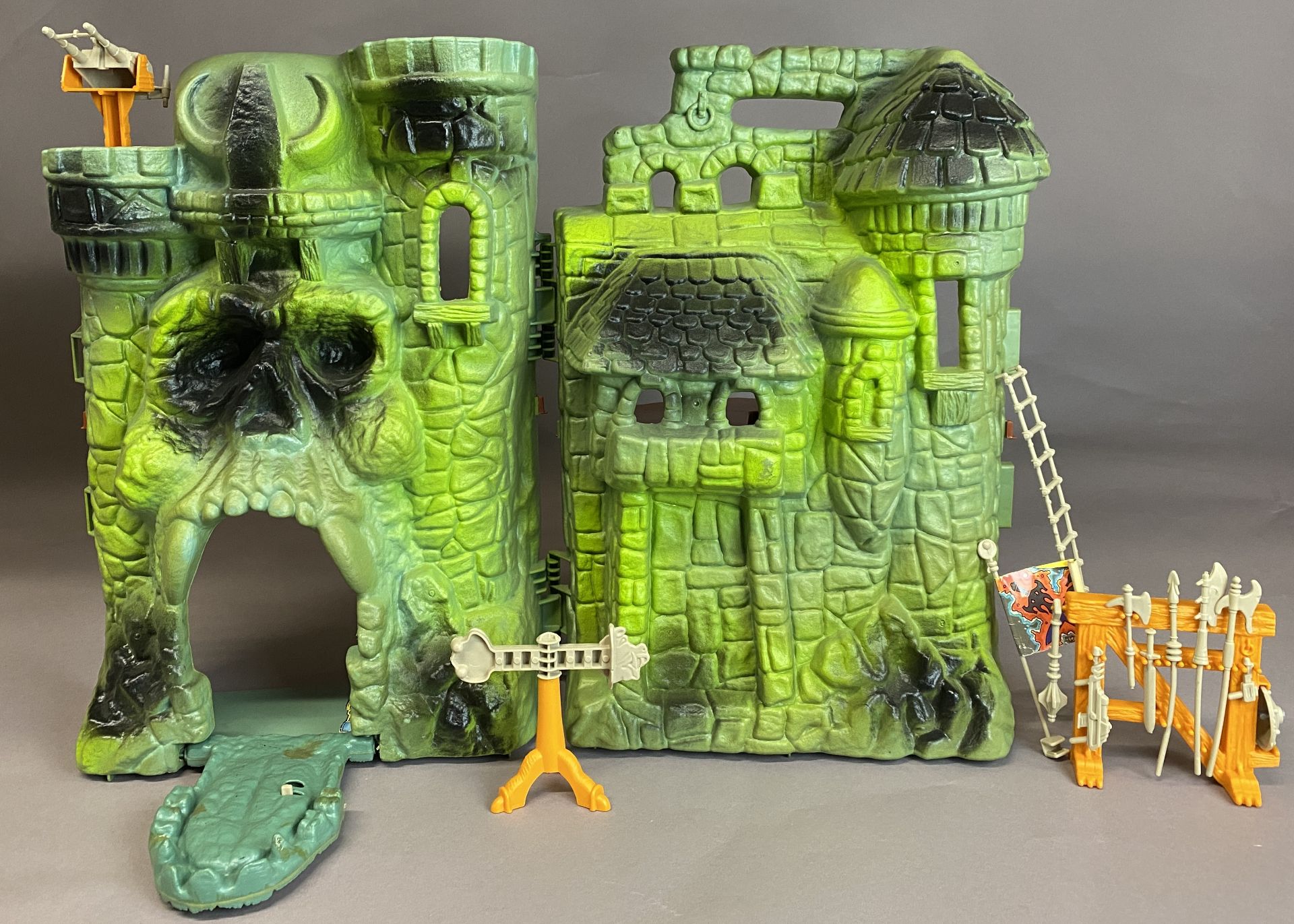 CASTLE GRAYSKULL - Vintage Masters of the Universe Playset (MOTU) - Complete with all accessories - Image 2 of 12