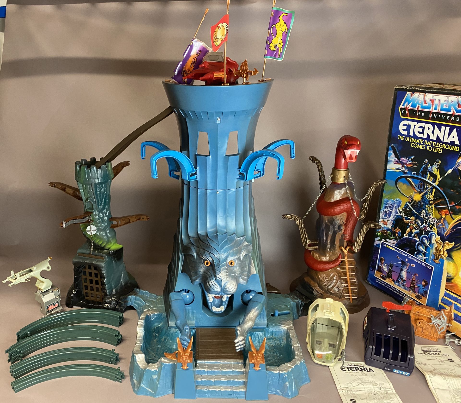 ETERNIA - Vintage Masters of the Universe Playset and Original Box (MOTU) - Appears to be complete - Image 83 of 125