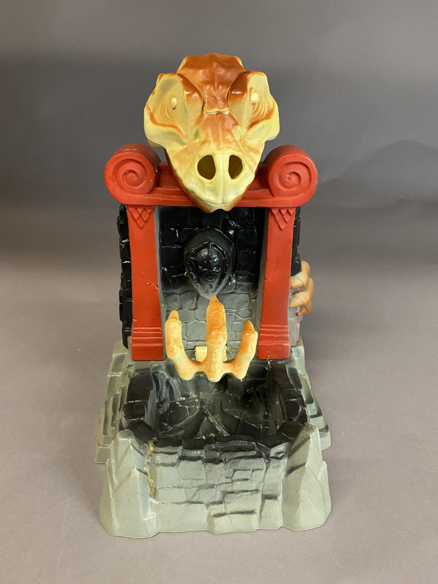 SLIME PIT - Vintage Masters of the Universe Playset (MOTU) - One of the plastic clasps on top of - Image 2 of 4