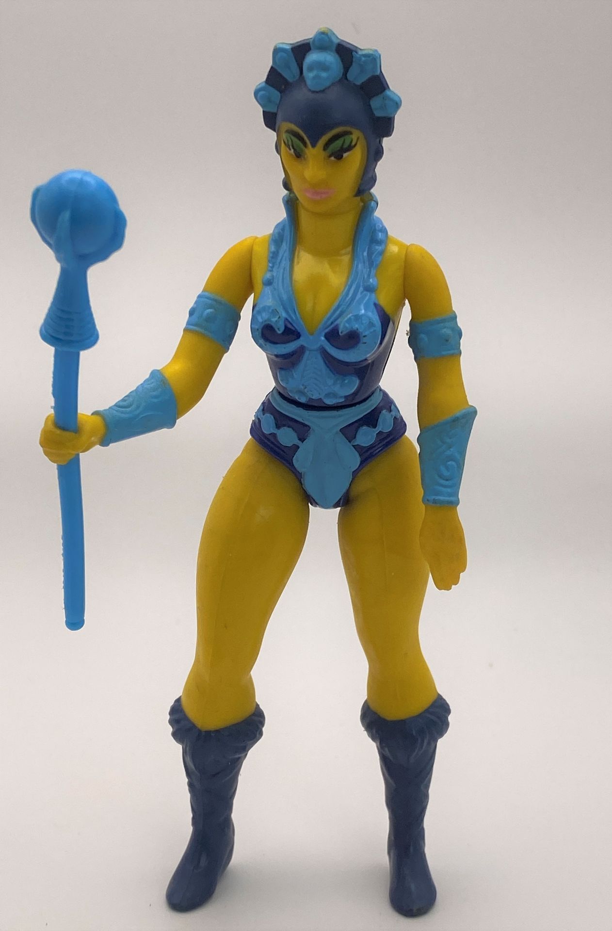 EVIL LYN - Vintage Masters of the Universe Figure (MOTU) - Image 3 of 4