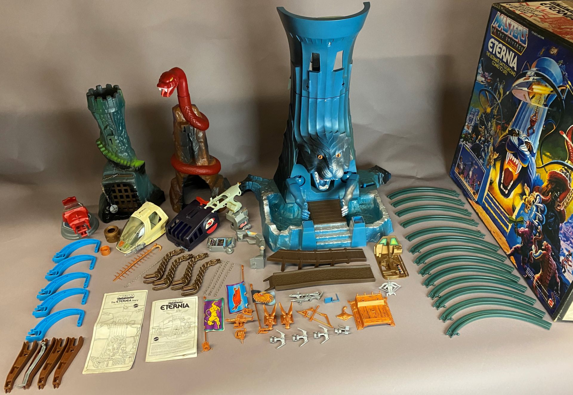 ETERNIA - Vintage Masters of the Universe Playset and Original Box (MOTU) - Appears to be complete - Image 73 of 125