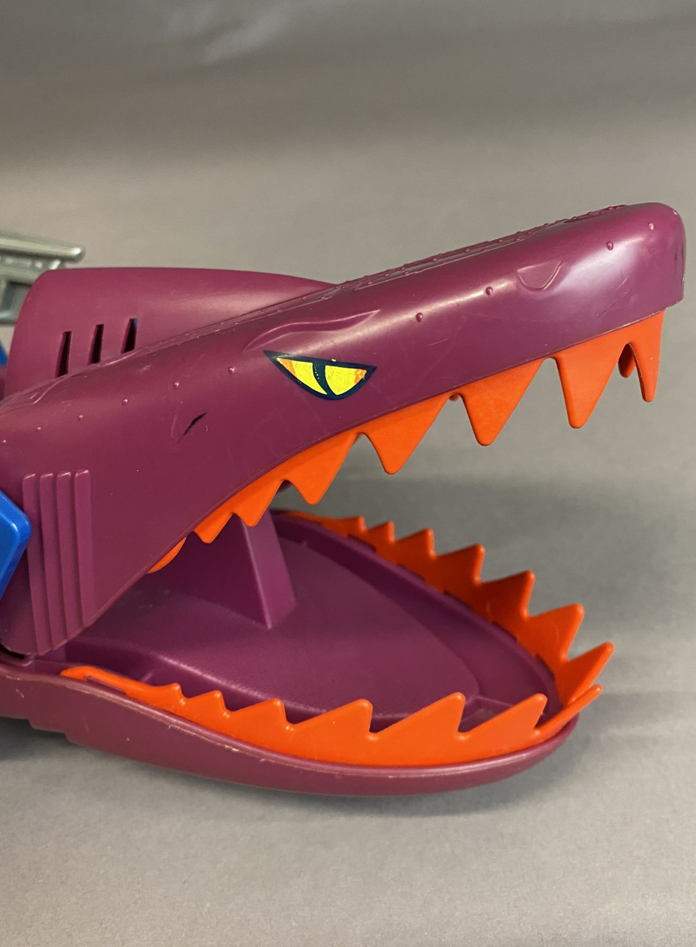 LAND SHARK - Vintage Masters of the Universe Vehicle (MOTU) - Image 3 of 5