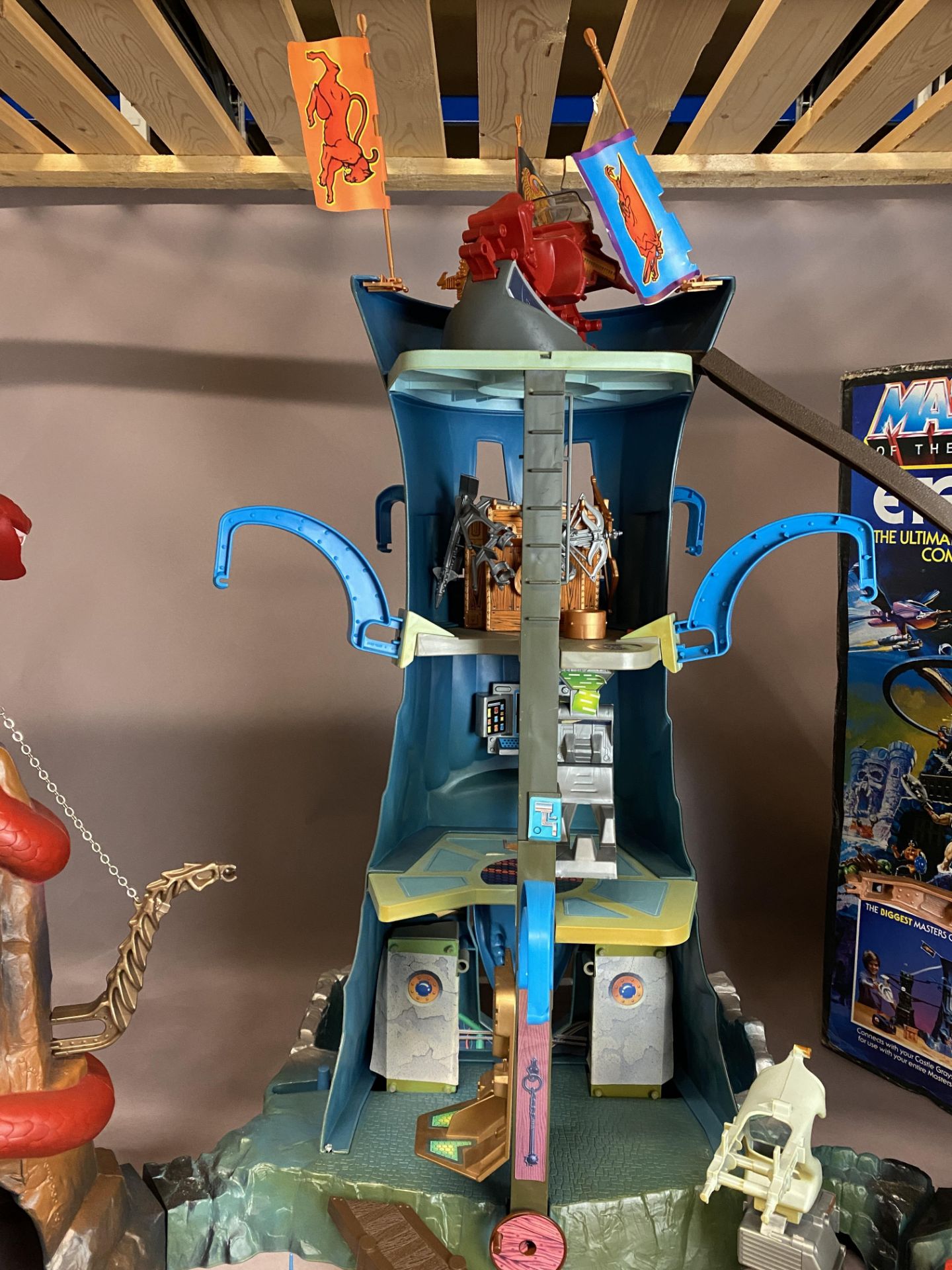 ETERNIA - Vintage Masters of the Universe Playset and Original Box (MOTU) - Appears to be complete - Image 18 of 125
