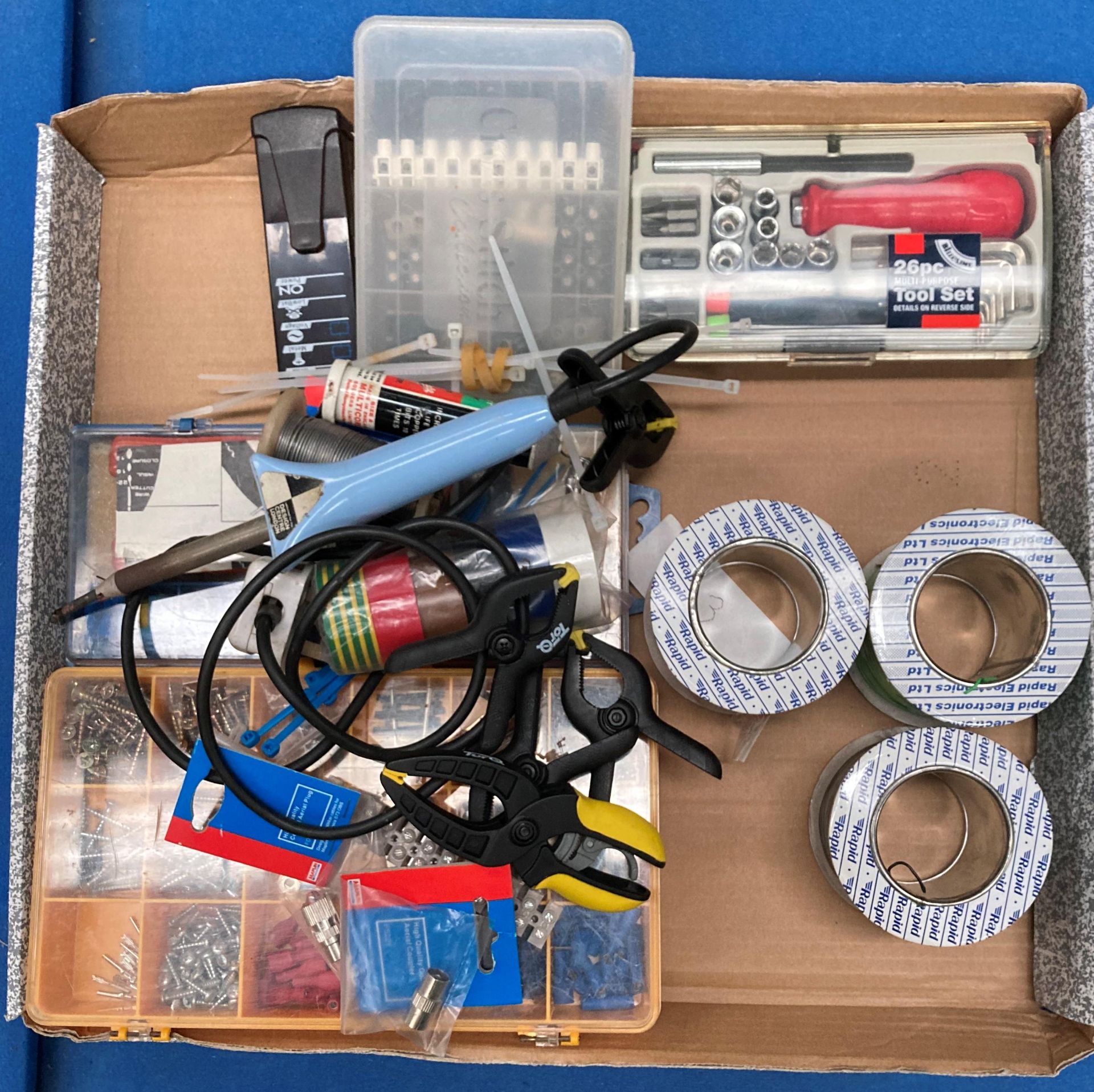 Contents to tray - model makers tools and accessories including a Dremel multi drill with - Image 3 of 3