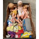 Contents to box assorted dolls and dolls clothing (S1 QA07)