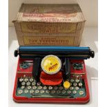 "Mettype" Junior tin metal working toy typewriter in box (S1 glass cabinet)