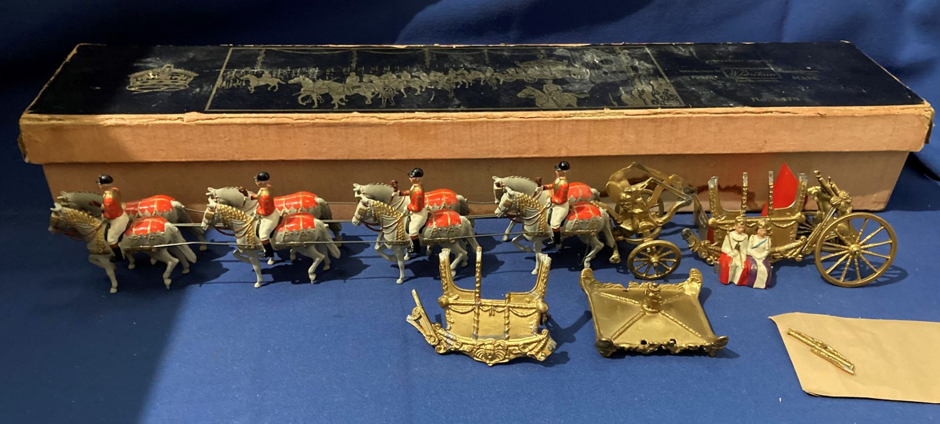 W Britain No:1470 Royal Coronation and carriage and horses in box - damage to carriage and as seen - Image 4 of 6