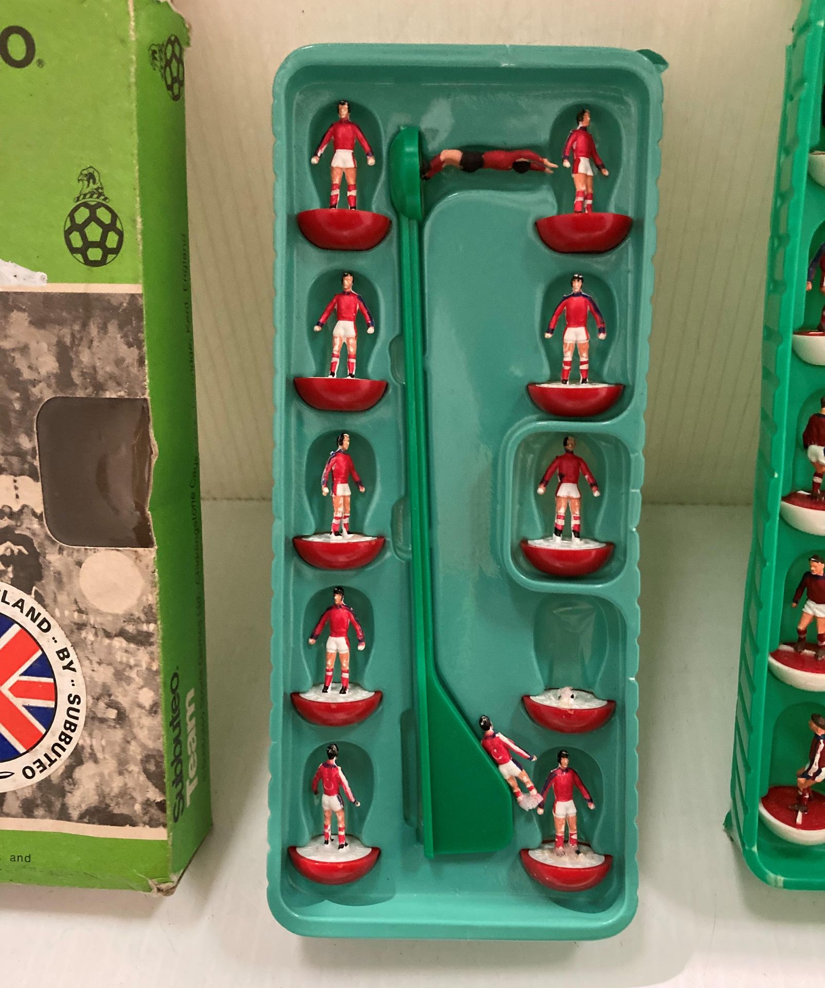 Subbuteo Team 327 West Ham United 2nd including ten players (one player in blue) and goalie in box, - Image 2 of 4