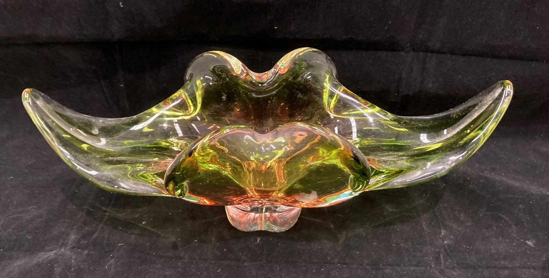 Two 1960s coloured glass bowls - Image 3 of 3