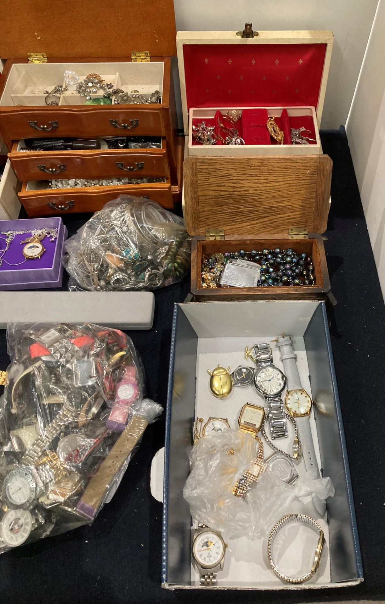 Contents to tray - large quantity of assorted watches, some spares and repairs only, - Image 4 of 5