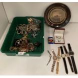 Contents to tray - a 9ct gold Rotary watch (broken - back weighs 5g), a silver ring,