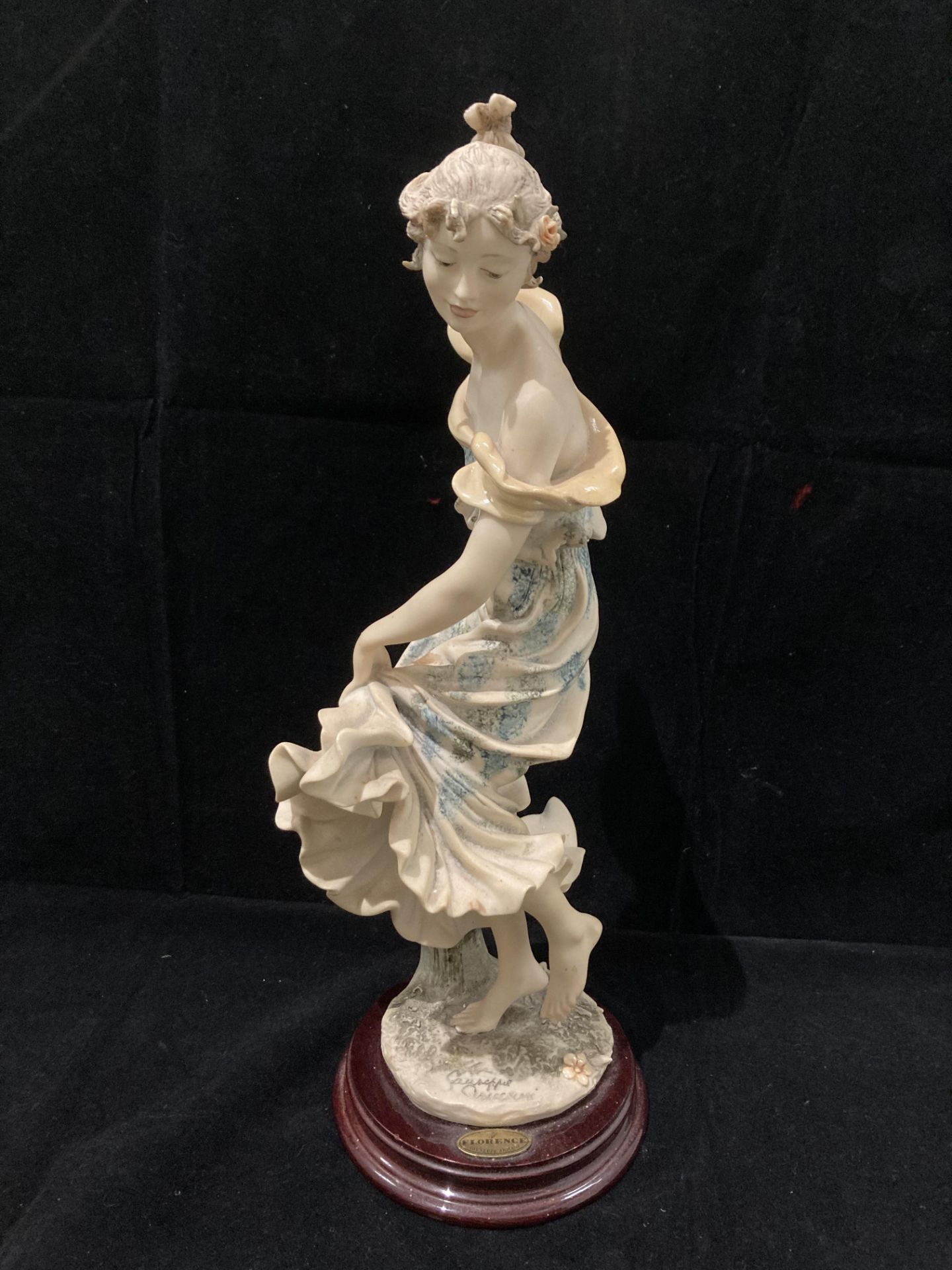 A Florence Guiseppe Armani Art female figurine on wood base 38cm complete with box - Image 3 of 4