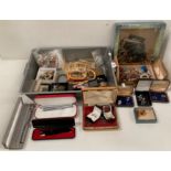 Contents to tray - costume jewellery including silver necklaces, dress rings, cufflinks, brooches,