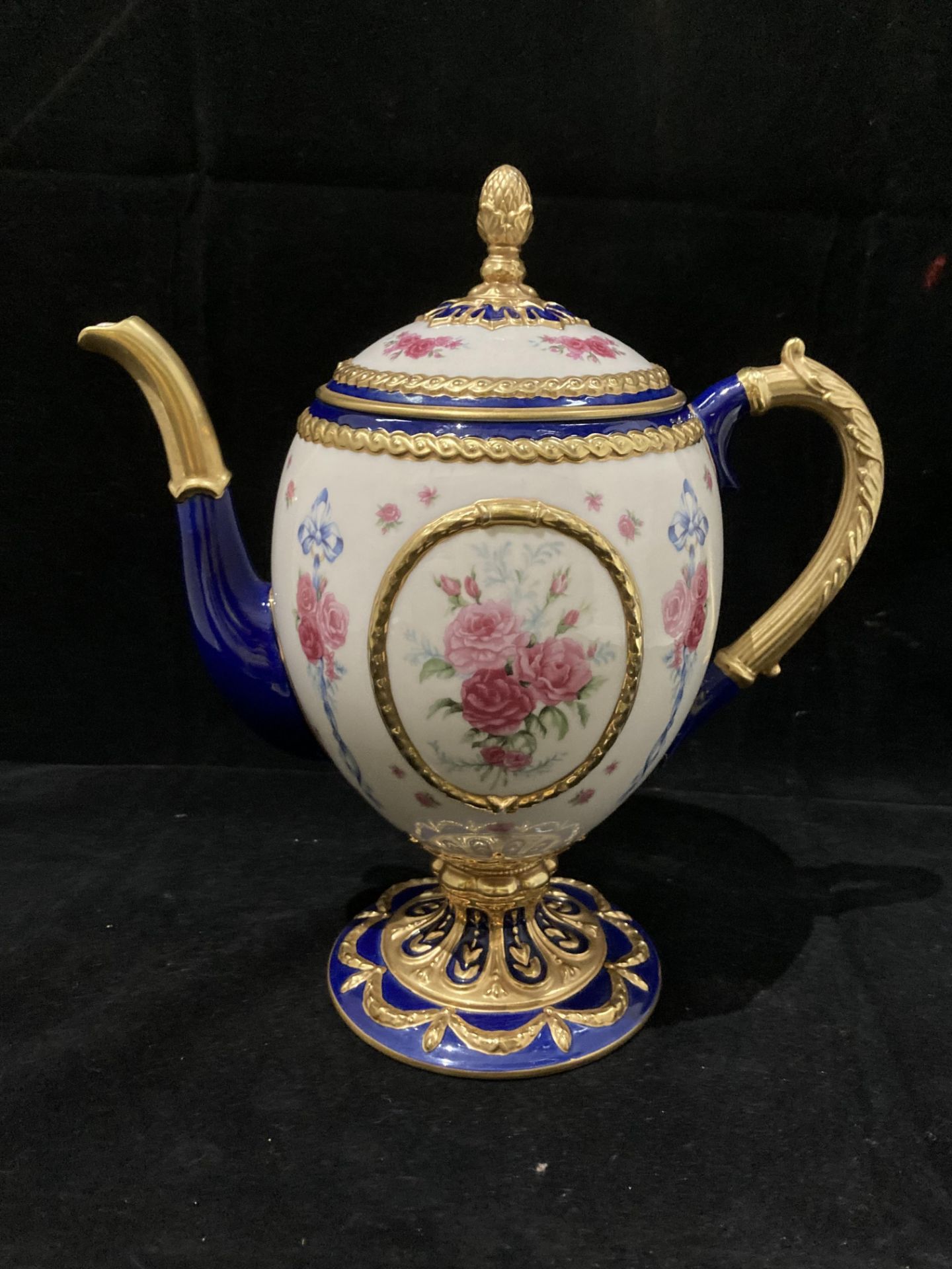 A House of Fabergé porcelain 'The Fabergé Egg' Imperial Teapot 24. - Image 2 of 8