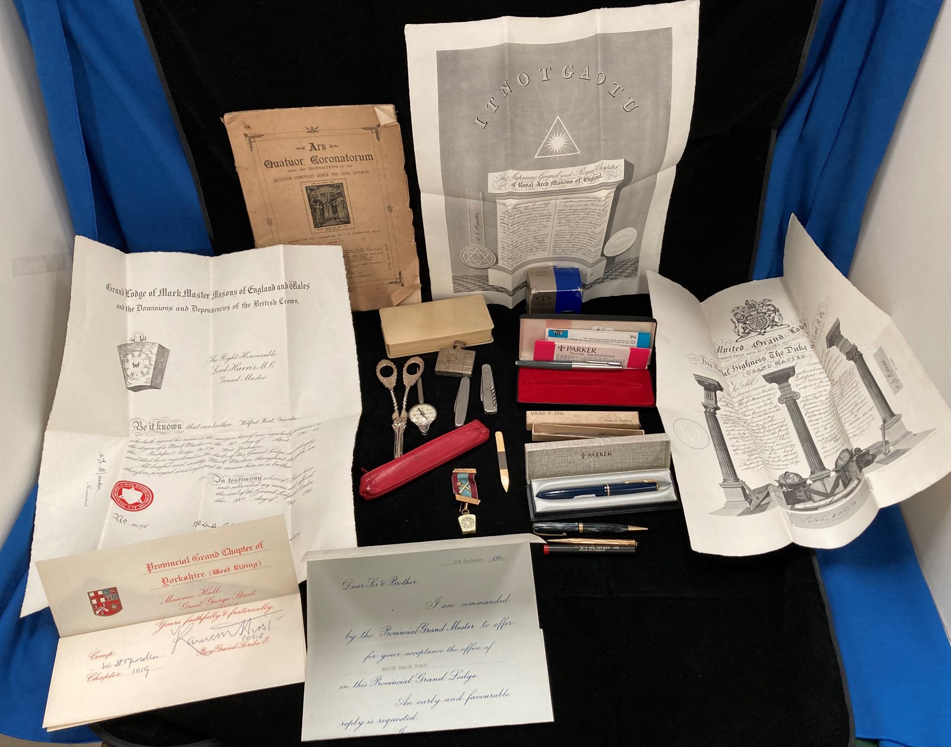 Contents to plastic tray - Masonic ephemera, Parker fountain pen (boxed), another with 14k nib,