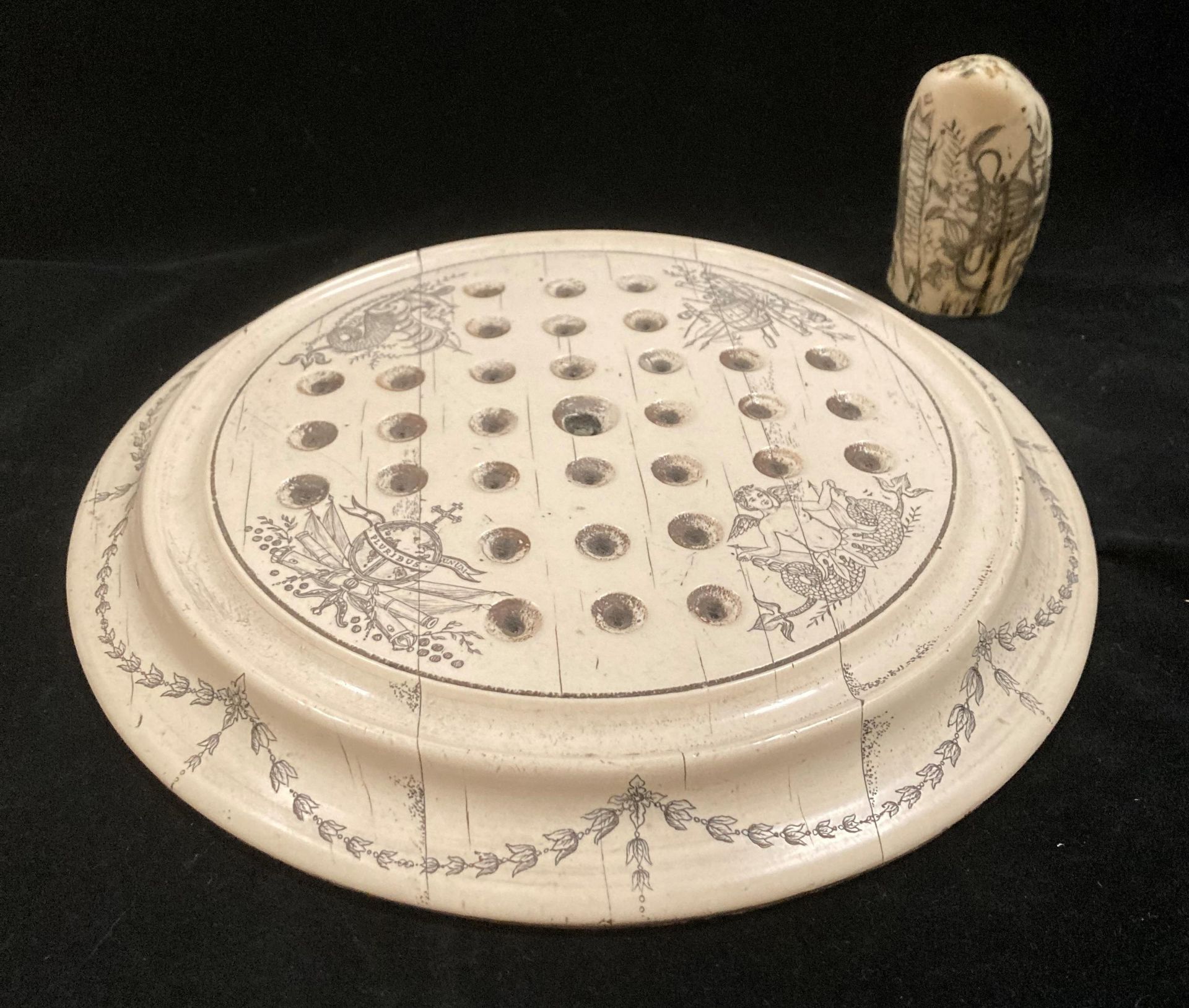 A reproduction pottery solitaire board, - Image 2 of 5