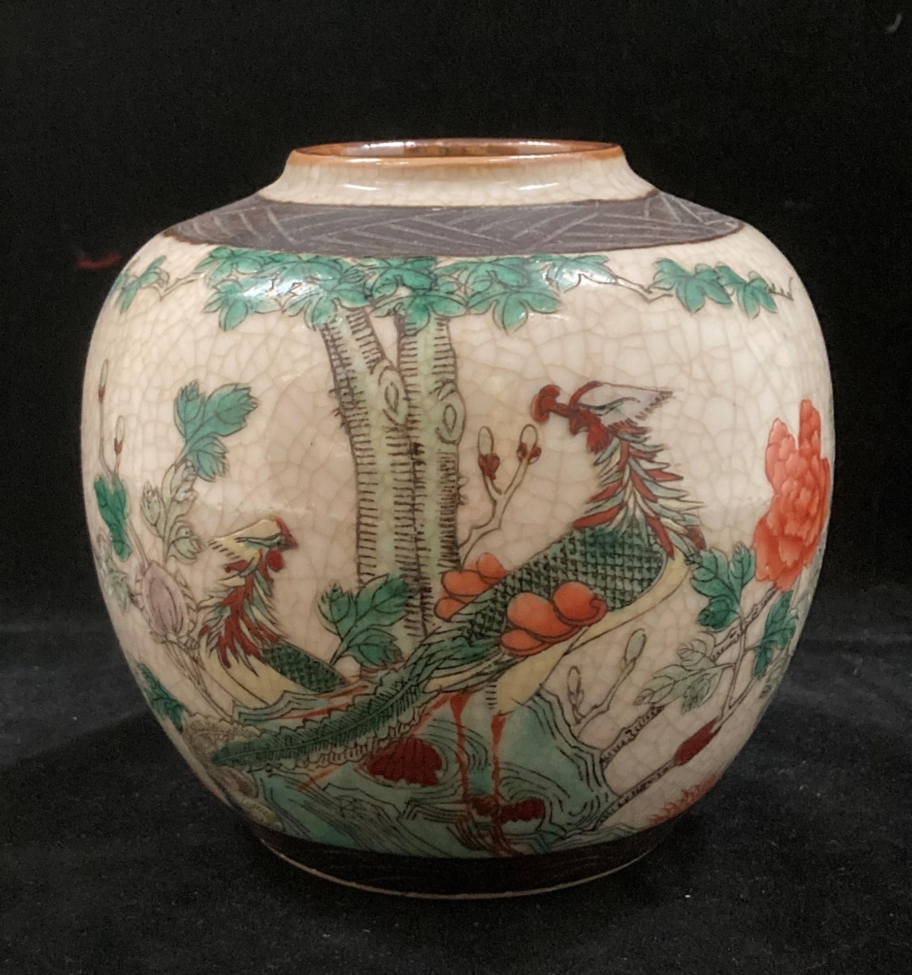 An oriental tree patterned vase 13.