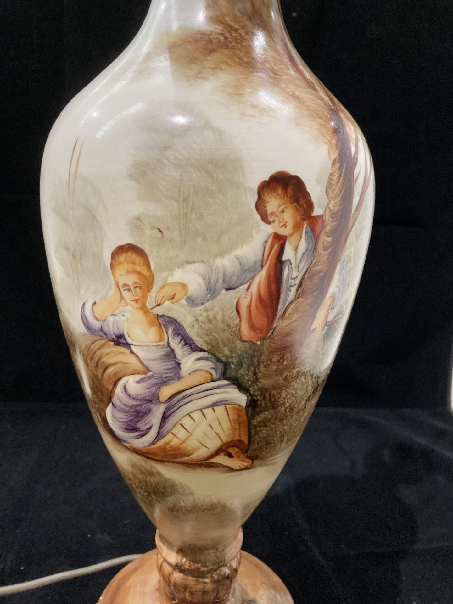 A continental style Porcelain table lamp on onyx base with coloured scene of young lovers in a - Image 4 of 4