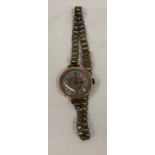9ct gold (375) ladies watch with a brass finished link style strap - total weight 17.