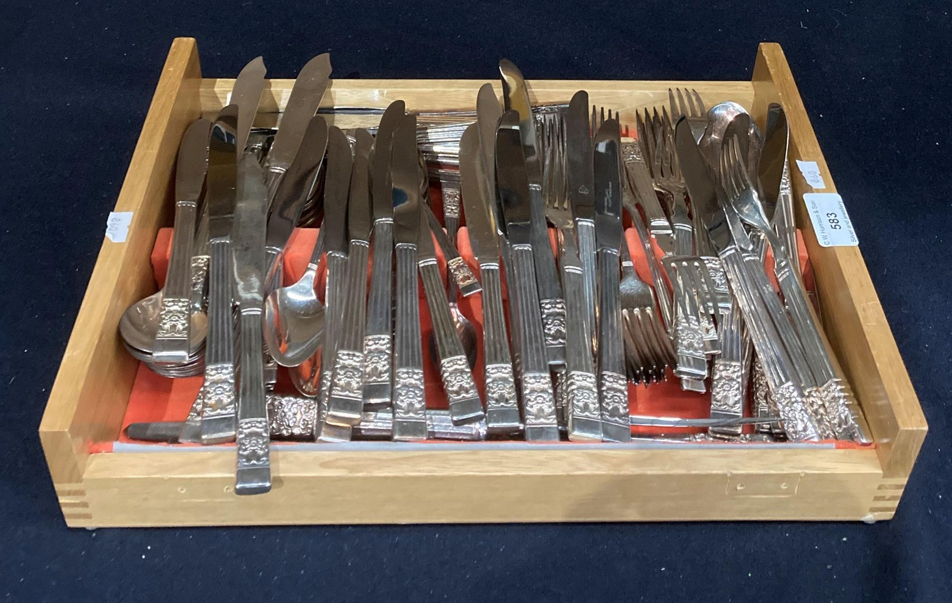 A canteen of cutlery (no lid) containing 112 pieces of Community cutlery.