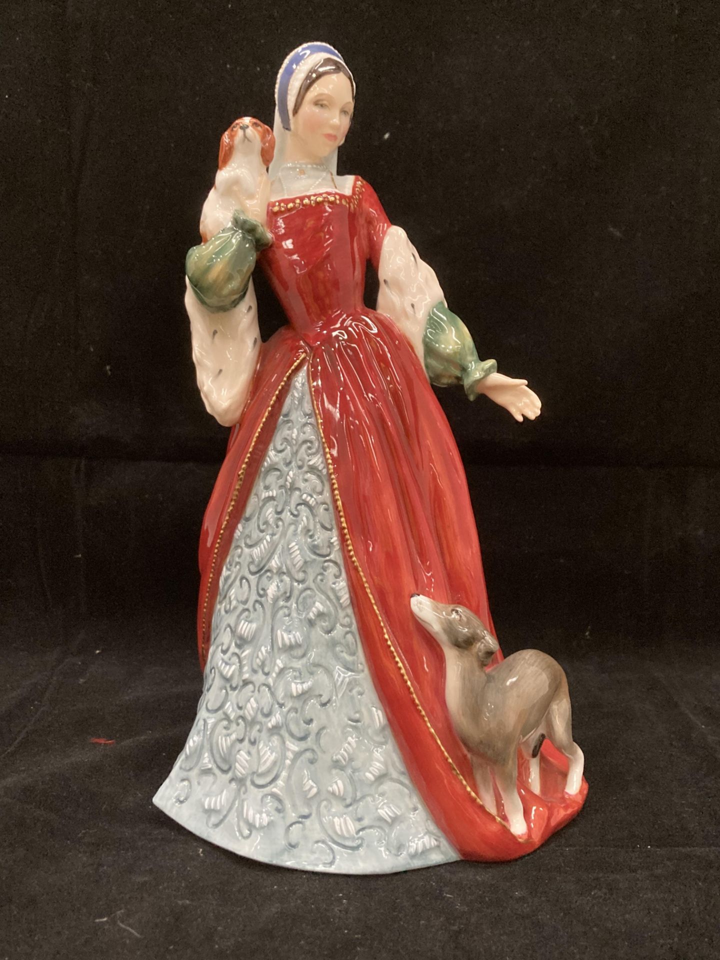 A Royal Doulton Limited Edition fine China figurine of 'Anne Boleyn HN3232' 40/9500 23.